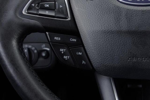 Ford Grand C-Max image 8