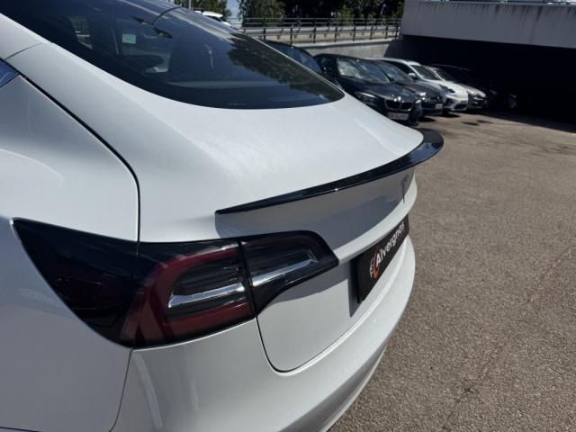 Tesla Model 3 image 4