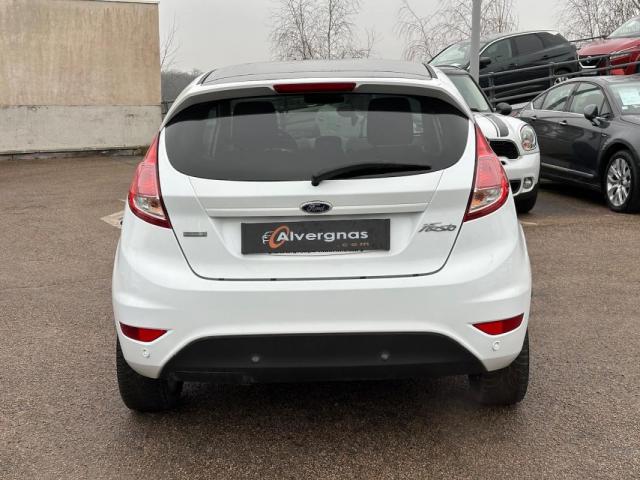 Ford Fiesta image 2