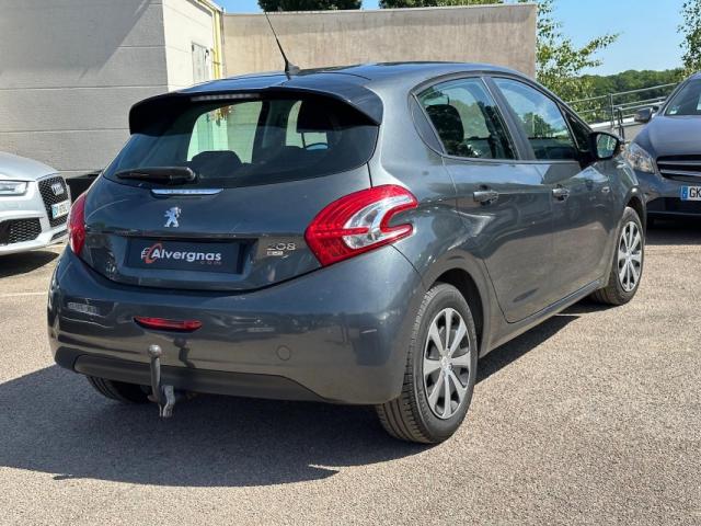 Peugeot 208 image 4