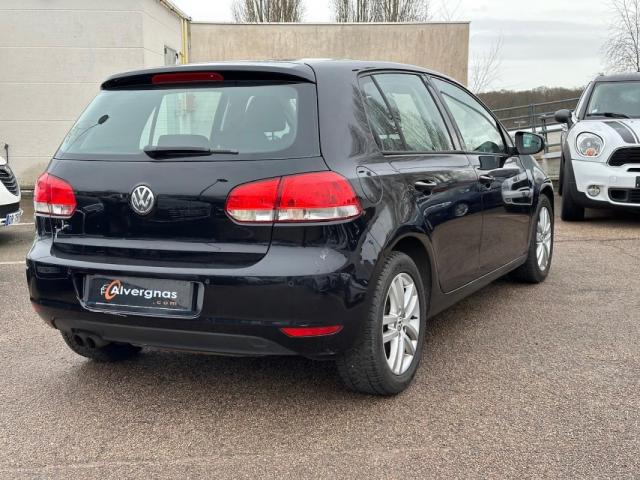 Volkswagen Golf image 9