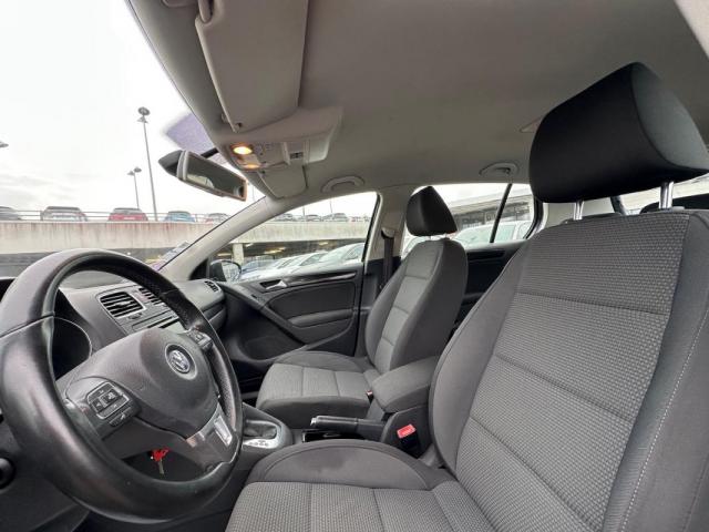 Volkswagen Golf image 8
