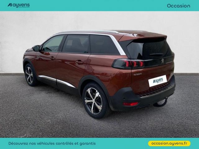 Peugeot 5008 image 1
