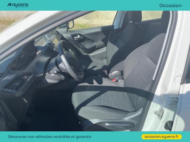 Peugeot 208 image 3
