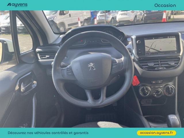 Peugeot 208 image 6