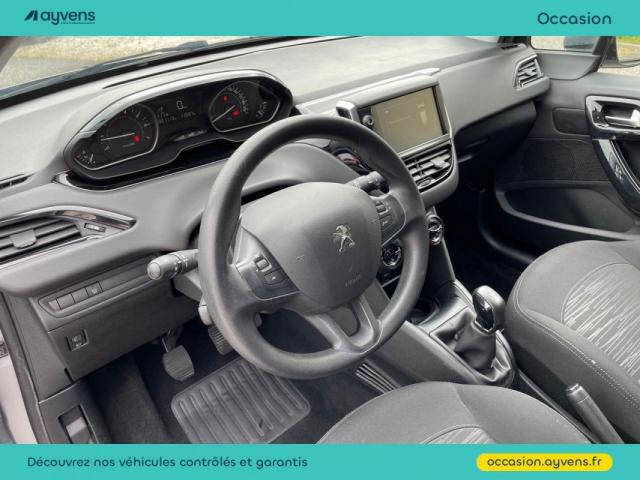 Peugeot 208 image 8