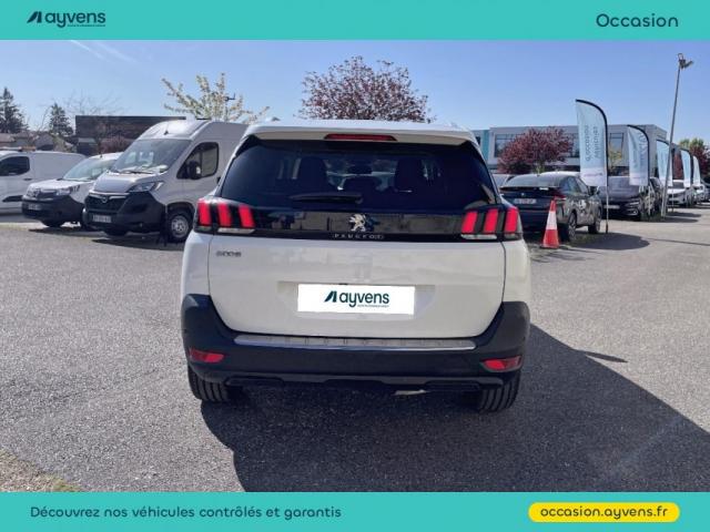 Peugeot 5008 image 1