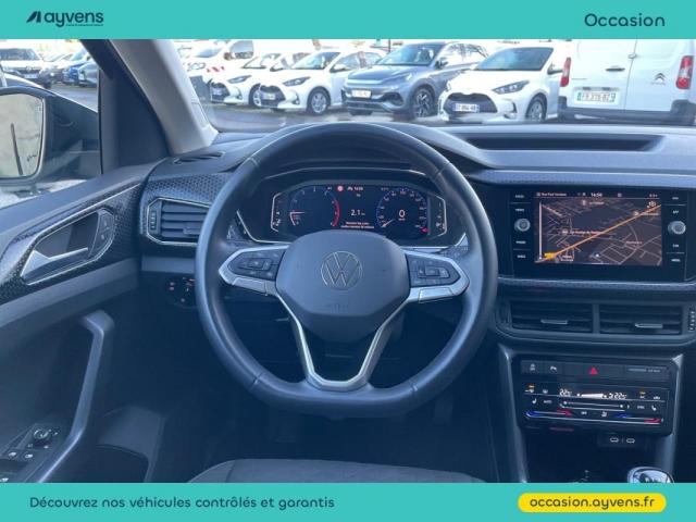 Volkswagen T-Cross image 2