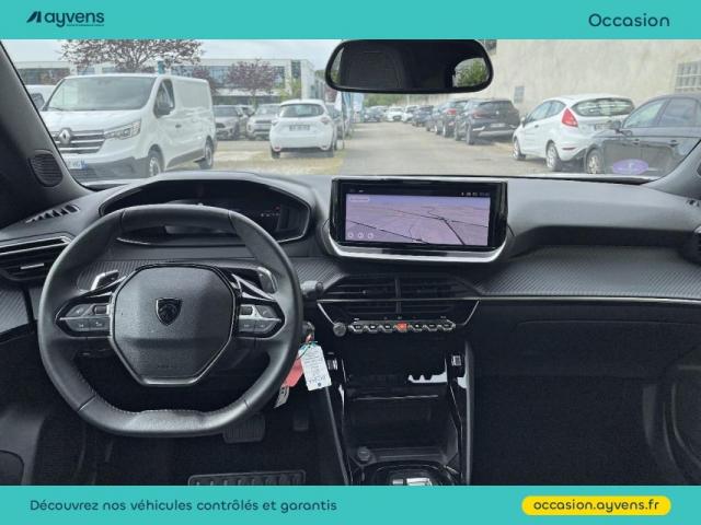 Peugeot 2008 image 8