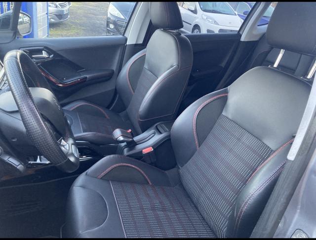 Peugeot 2008 image 4