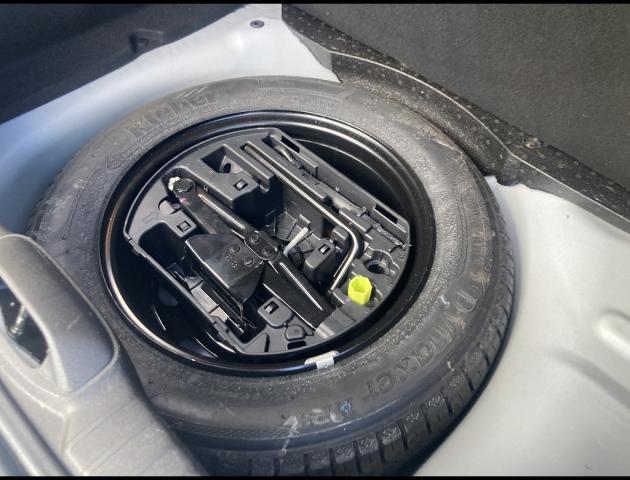 Peugeot 208 image 2