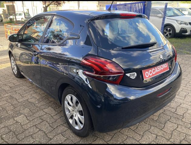 Peugeot 208 image 2
