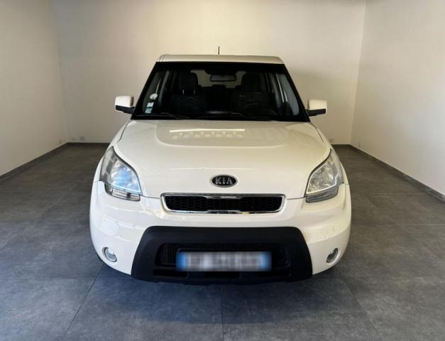Kia Soul image 2