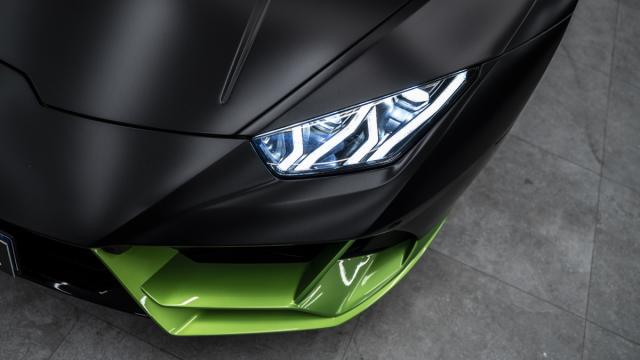 Lamborghini Huracán image 2