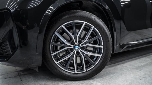Bmw X1 image 2