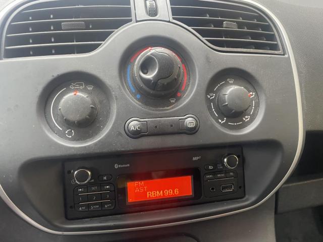 Renault Master image 2