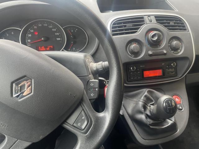 Renault Master image 4