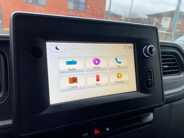Renault Master image 8