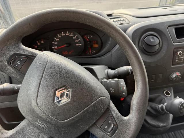 Renault Master image 8