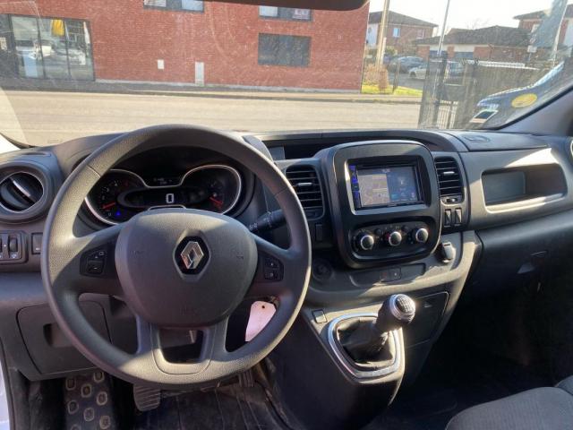 Renault Trafic image 1