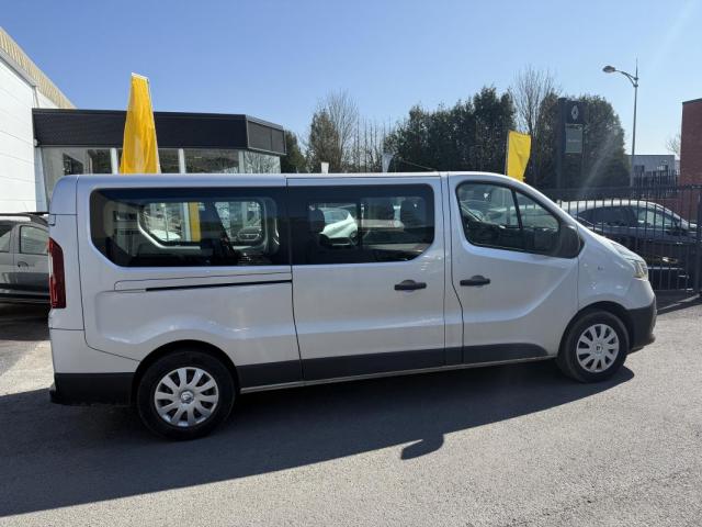 Renault Trafic image 2