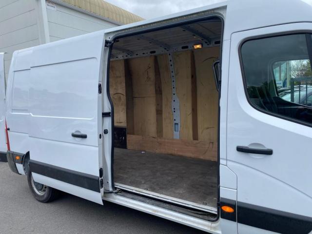 Renault Master image 3