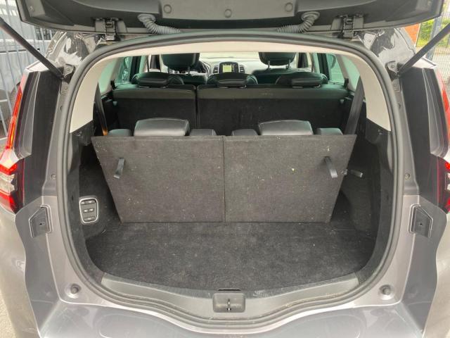 Renault Scénic image 2