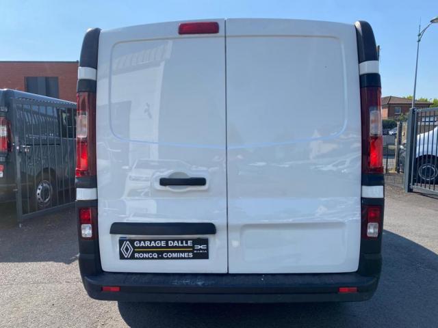 Renault Trafic image 9
