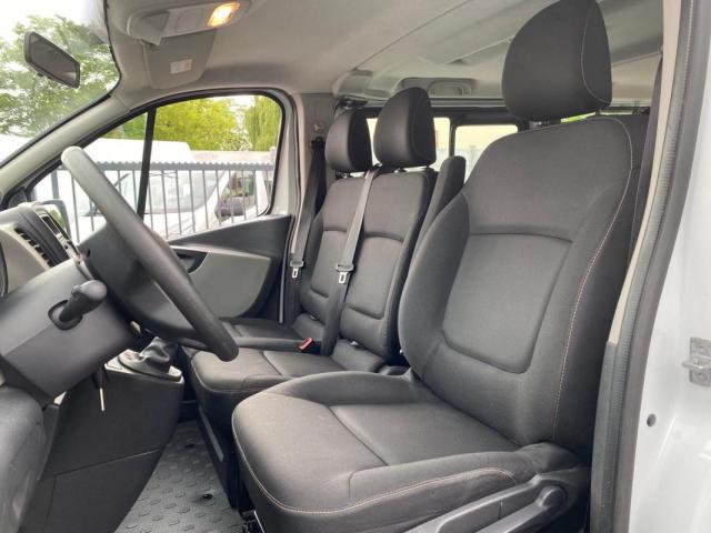 Renault Trafic image 7