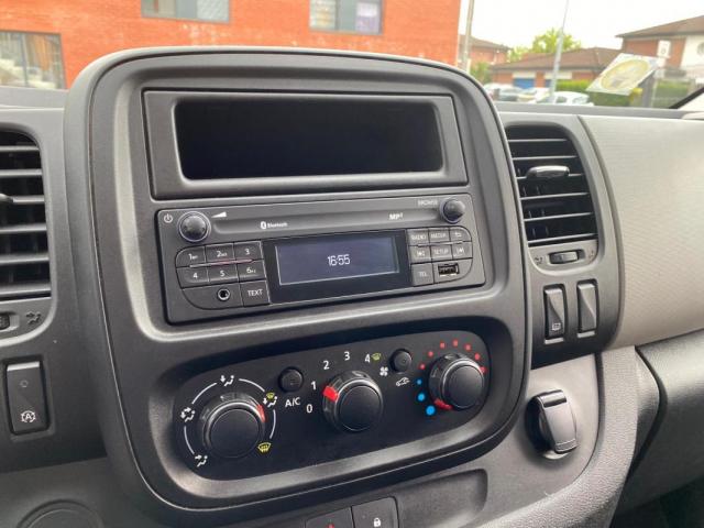 Renault Trafic image 4