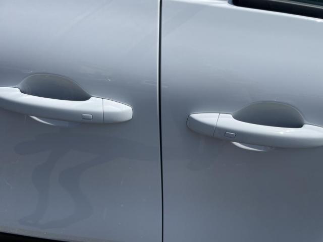 Renault Kangoo image 8
