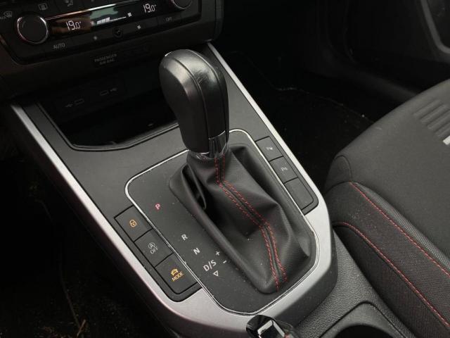 Seat Arona image 2