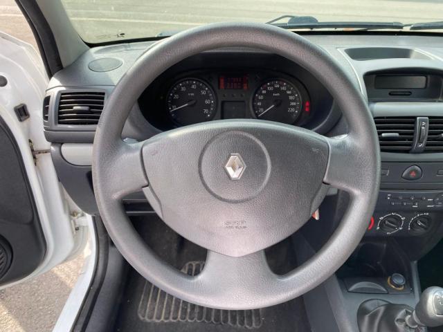 Renault Clio image 6