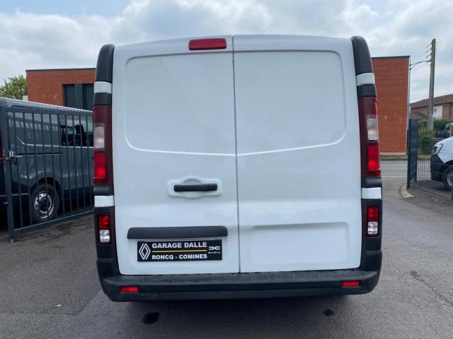 Renault Trafic image 9