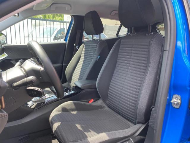 Peugeot 2008 image 3