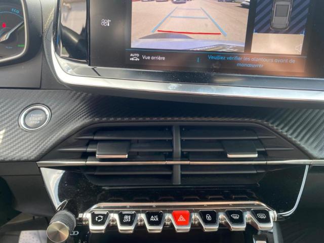 Peugeot 2008 image 2