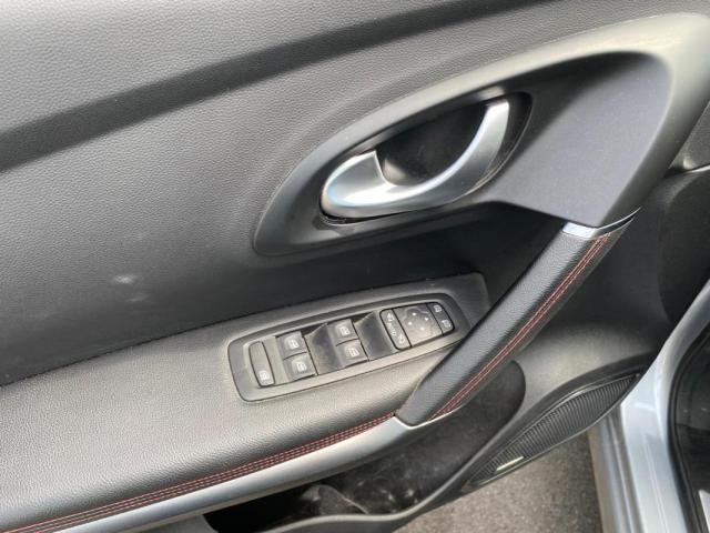 Renault Kadjar image 9