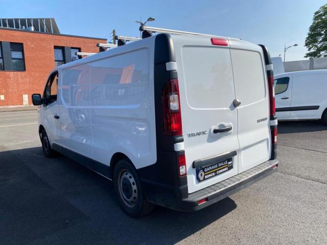 Renault Trafic image 9