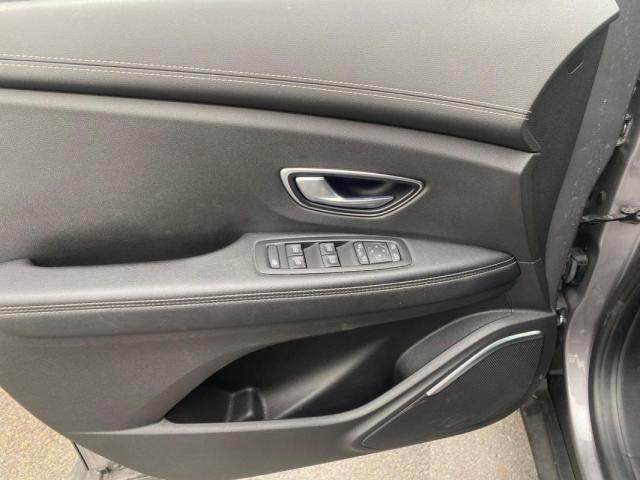 Renault Grand Scénic image 9