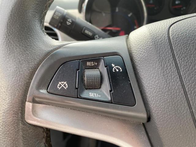 Chevrolet Cruze image 2