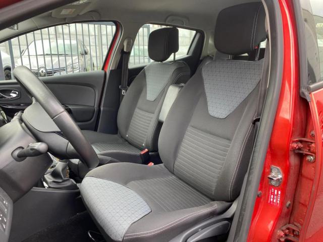 Renault Clio image 9