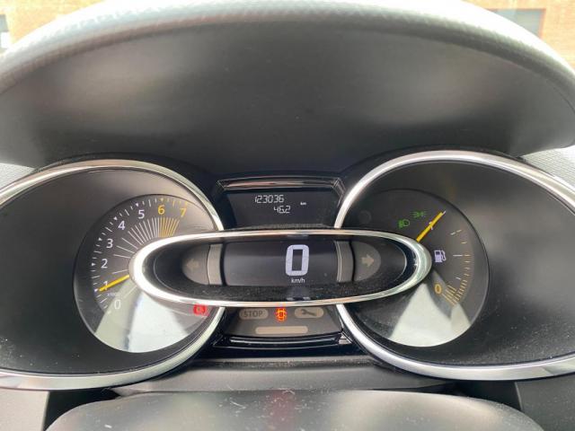 Renault Clio image 8