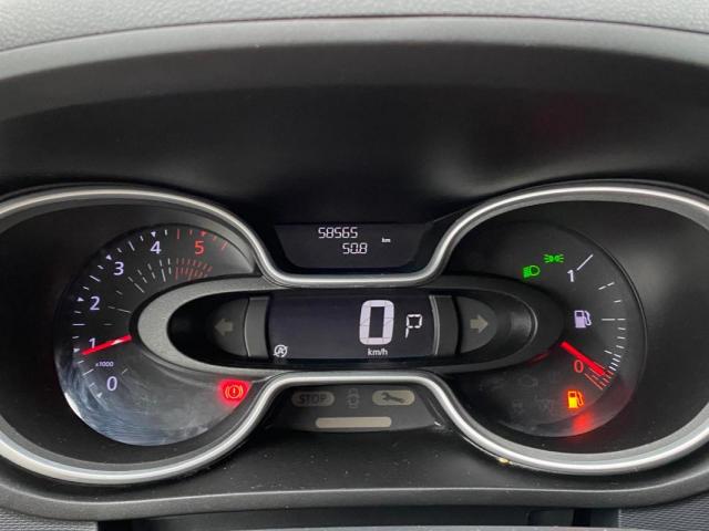 Renault Trafic image 8
