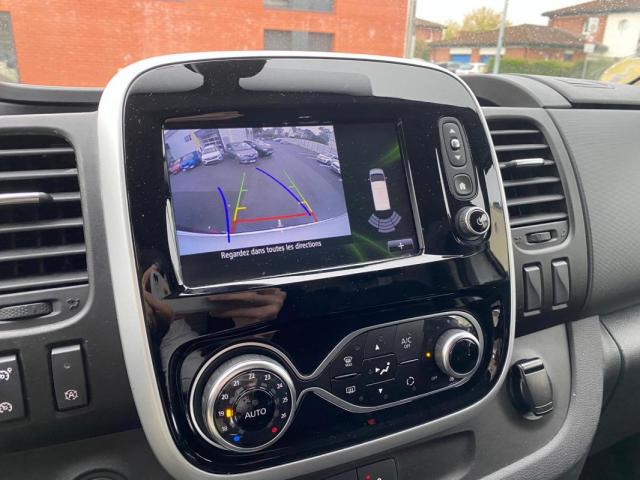 Renault Trafic image 1