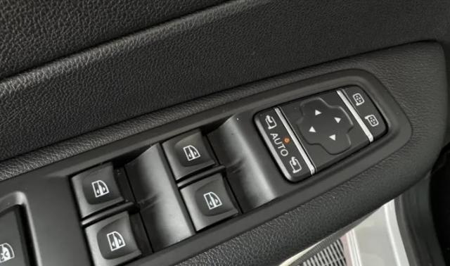 Renault Captur image 4