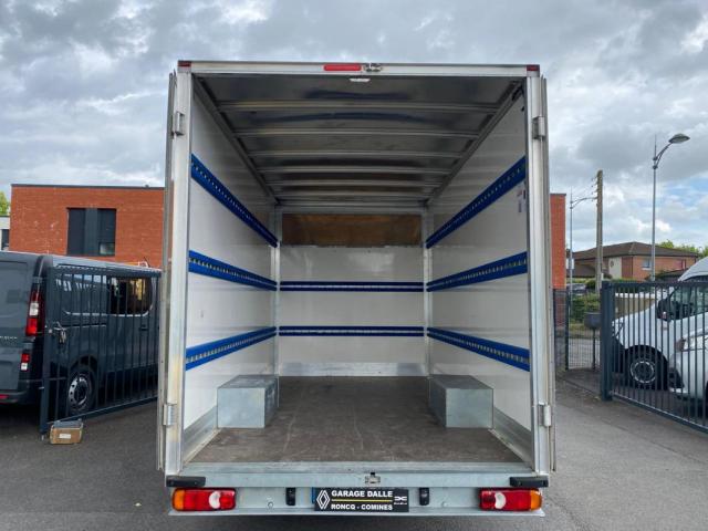 Renault Master image 9