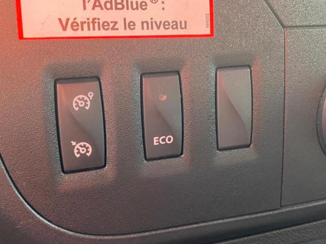 Renault Master image 8