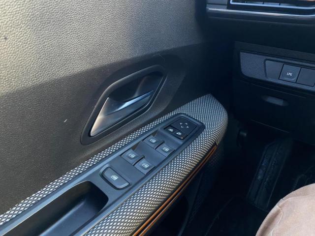 Dacia Sandero image 9