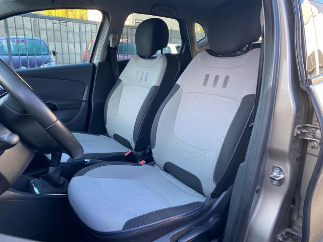Renault Captur image 8