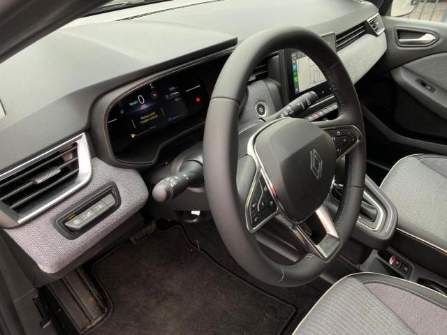 Renault Clio image 6